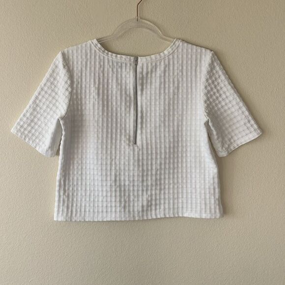 Theory Hesha Textured Crop Top - Picture 6 of 10